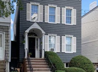 69-17 60th Rd, Maspeth, NY 11378