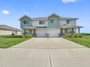 212 SW Rose St, Blue Springs, MO 64014