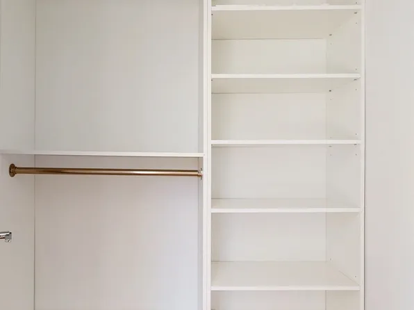 220 Freeman Avenue image 14 of 30