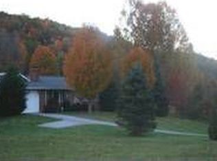 106 Cove Creek Rd, Roan Mountain, TN 37687