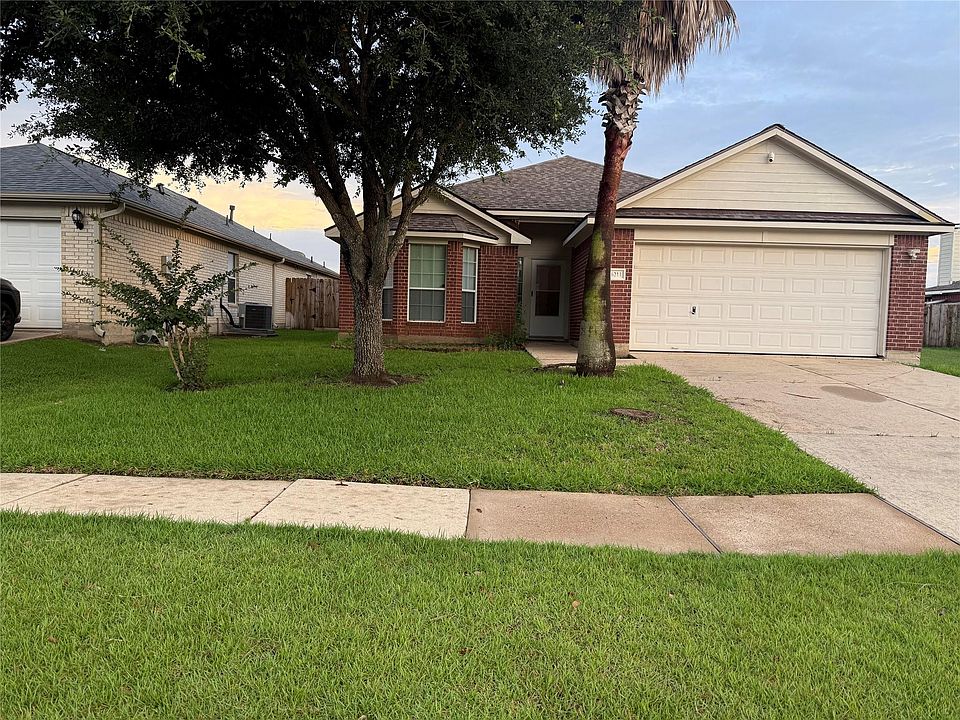 1st image of 16211 Whitesage Ct