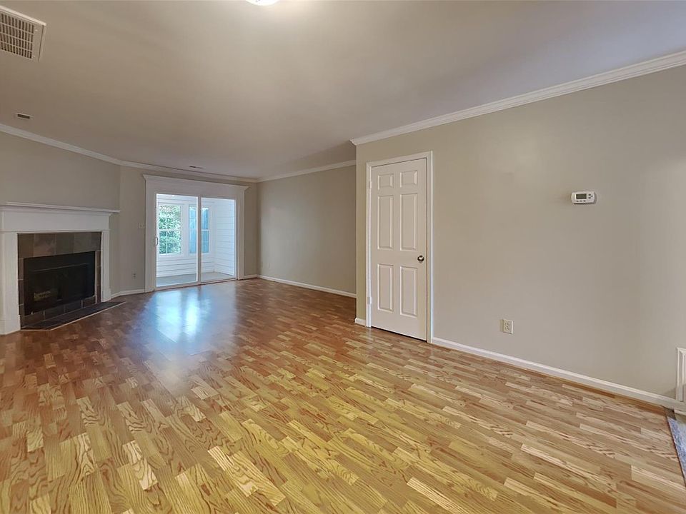 8225 Pineville Matthews Rd APT E, Charlotte, NC 28226 Zillow