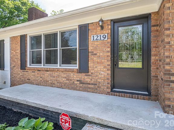 3rd image of 1219 Maple Springs Ch Rd