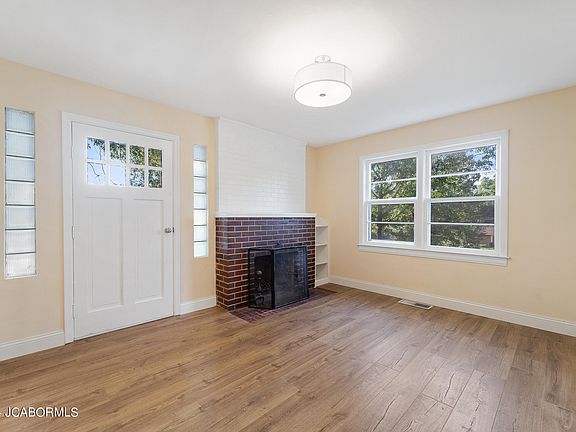2nd image of 3130 Country Club Dr
