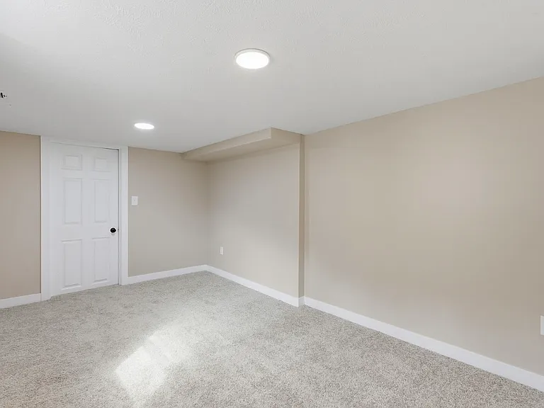 6924 Wirt St — Photo 14