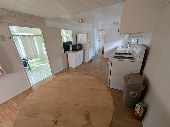 2nd image of 6624 Arizona St