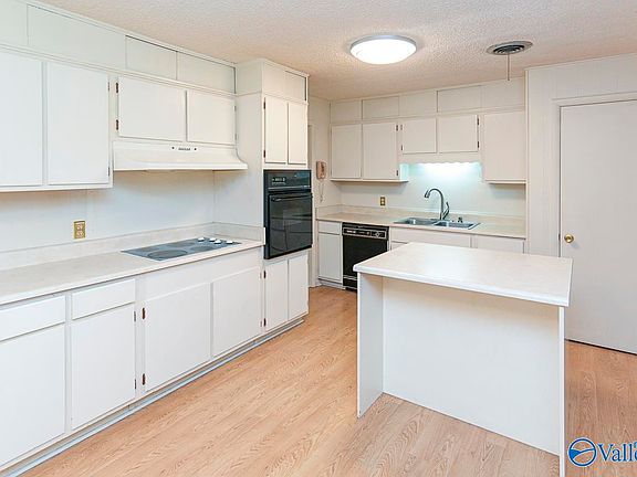 4th image of 505 Nell St SW