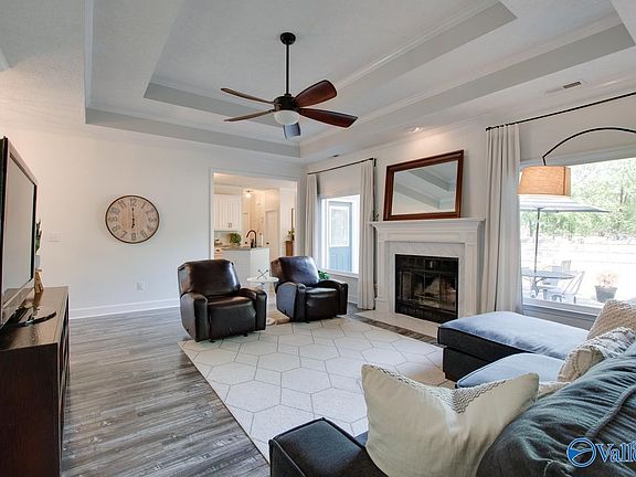 3rd image of 2703 Bronte Cir SE