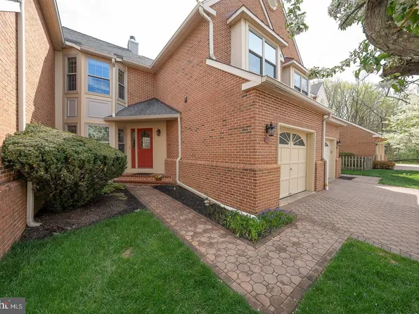 125 Springton Mews Cir, Media, PA 19063