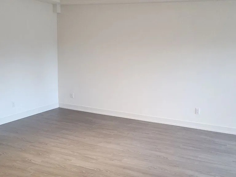 16 Melbourne Ave N #106B — Photo 14