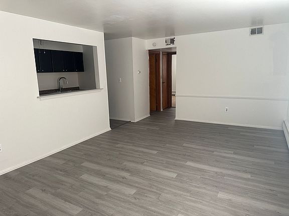 5th image of 36 Southwoods Ave APT 42