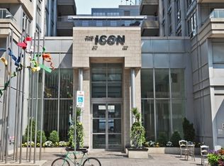 250 Wellington St W, Toronto, ON M5V 3P6