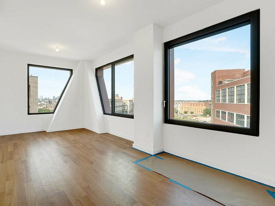 1st image of 54 Noll St #7521