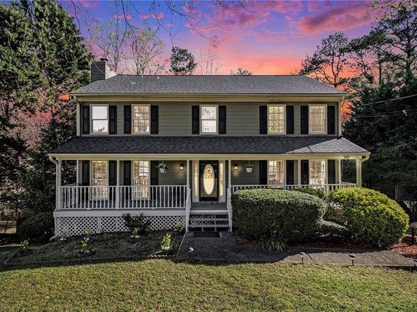 1472 Hartman Dr SW, Lilburn, GA 30047
