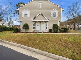 1402 Shortleaf Ln, Chesapeake, VA 23320