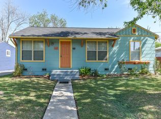 427 N Meadowlane Dr, San Antonio, TX 78209