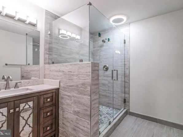 202 Buckingham Ln APT 101, Stafford, VA 22556