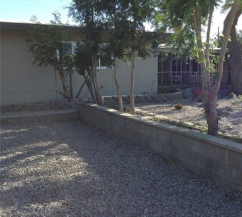 2nd image of 81051 Helen Ave