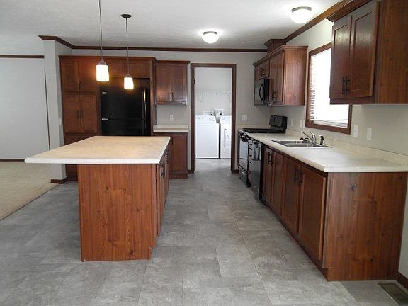2nd image of 1585 Ray Blvd #701