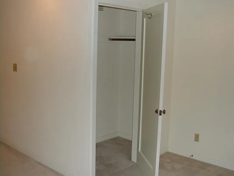 515 4th Ave W #204 — Photo 13
