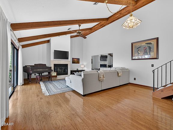 4th image of 11 Ridge Trl