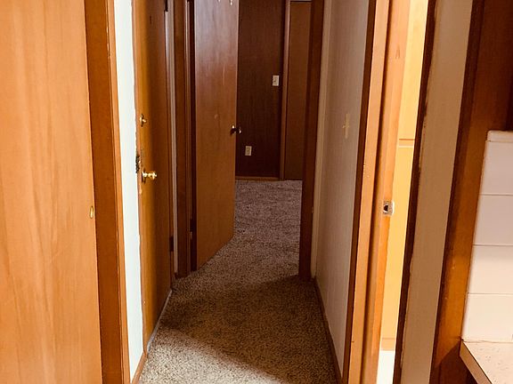 4th image of 314 E Main St APT 6