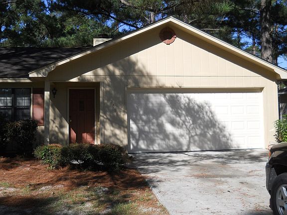 2nd image of 2614 Meadow Pl