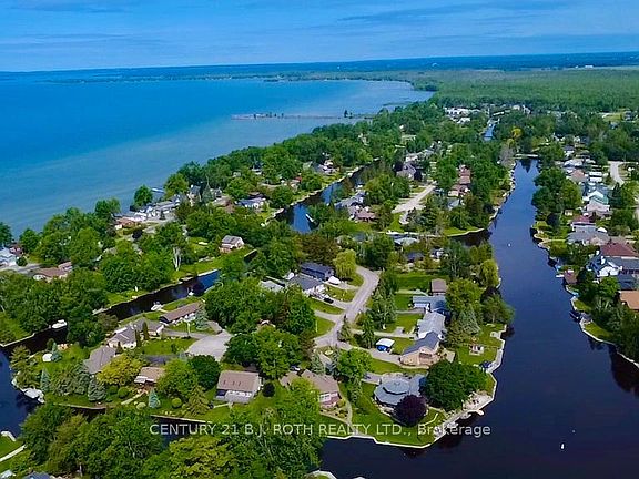 3rd image of 30 Island