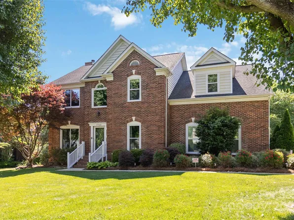 7700 Ninth Fairway Ln, Mint Hill, NC 28227