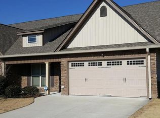 6889 Village Lake Cir, Chattanooga, TN 37412