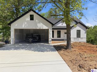 220 Quail Run, Brandenburg, KY 40108