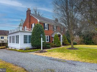 10513 Cedar Ave, Fairfax, VA 22030