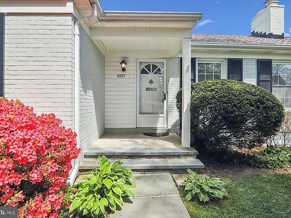 2nd image of 5007 Benton Ave