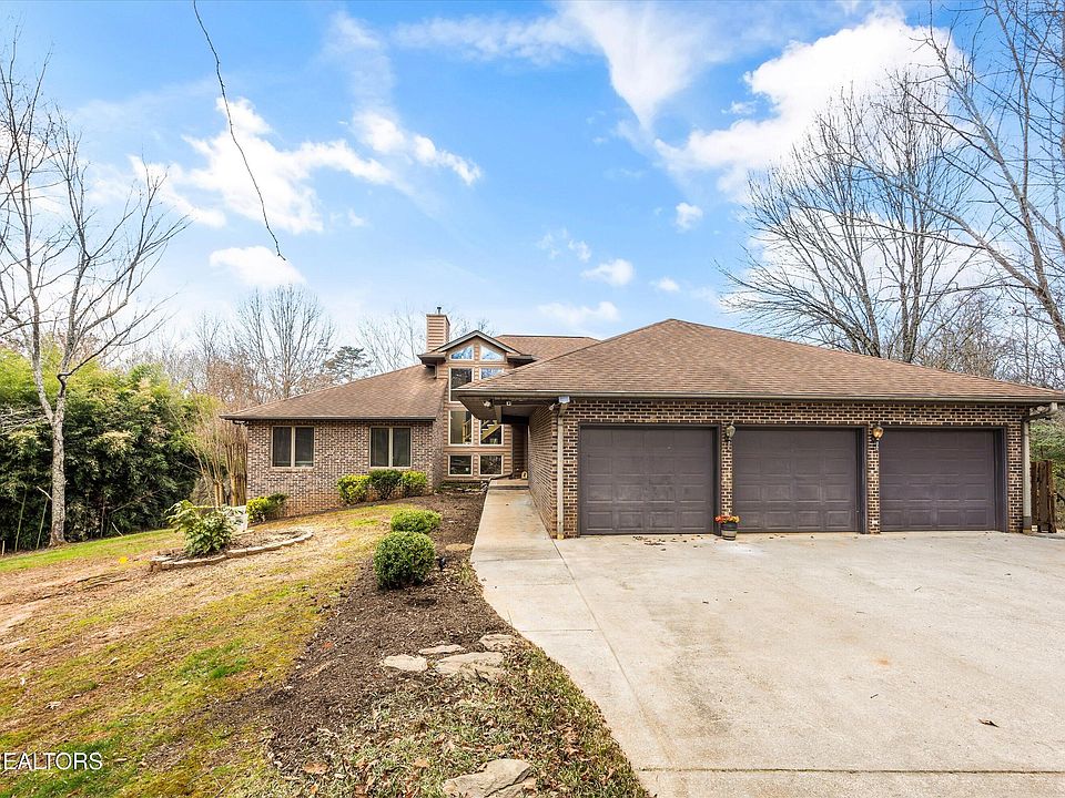 1st image of 3031 Shadow Brook Dr
