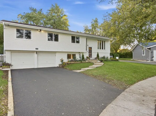 369 Coventry Ct S, Crystal Lake, IL 60014