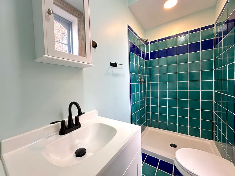 152 3rd St #3 — Photo 4