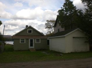 108 Hys Rd, Caroga Lake, NY 12032