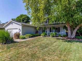 15 Taft Dr, Rochester, IL 62563