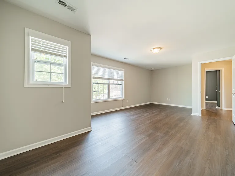 10001 Perth Moor Rd — Photo 37