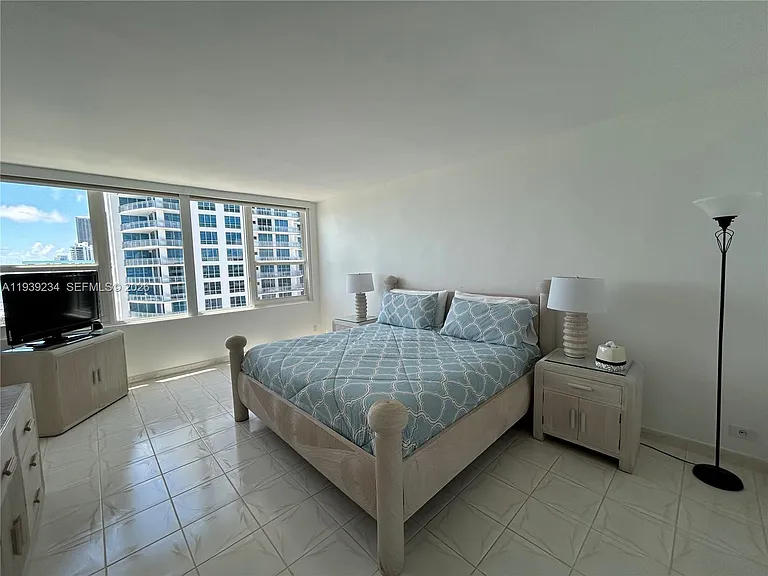 3505 S Ocean Dr #1514 — Photo 16