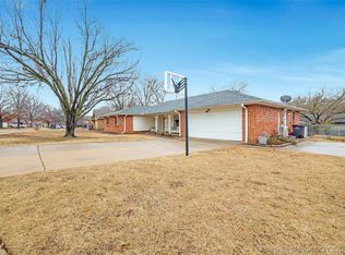 4733 Melody Ln, Bartlesville, OK 74006