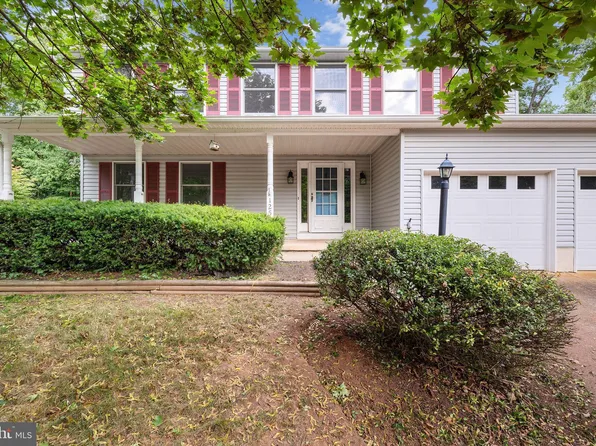 12511 Cliff Edge Dr, Herndon, VA 20170