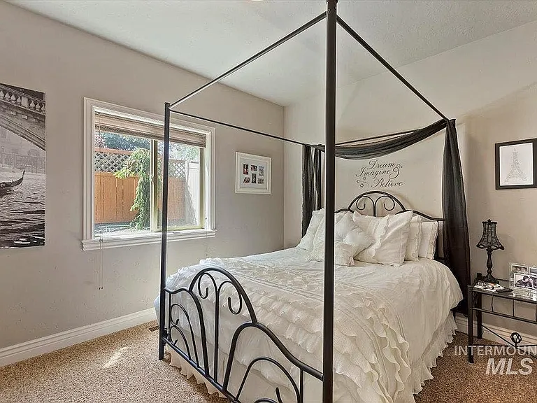 2549 E Satterfield St — Photo 10