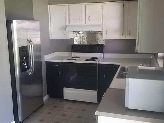 3rd image of 434 S Euclid Ave