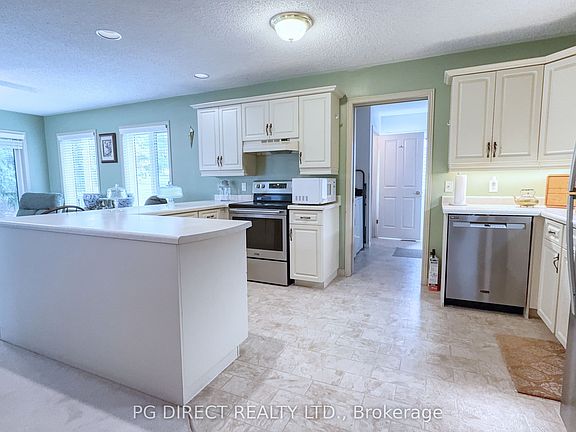 4th image of 59 Pine Ridge Rd