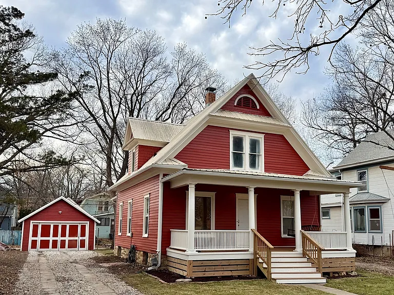 1521 Rhode Island St — Photo 2