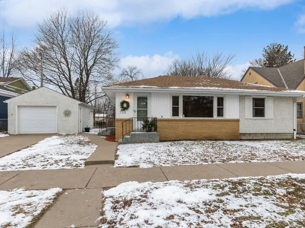 735 Albert St N, Saint Paul, MN 55104