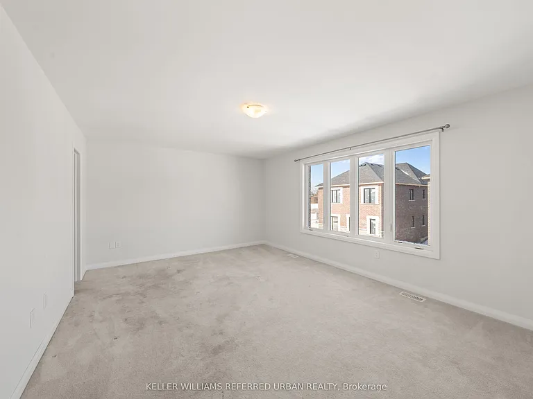 1466 Stovell Cres #MAIN UPPER — Photo 19
