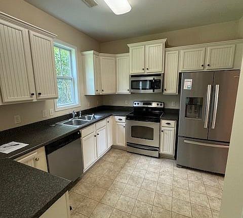 5th image of 1105 Deer Hill Dr