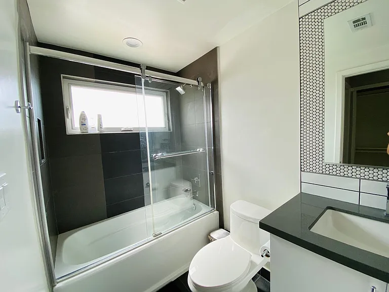 855 N McCadden Pl — Photo 26